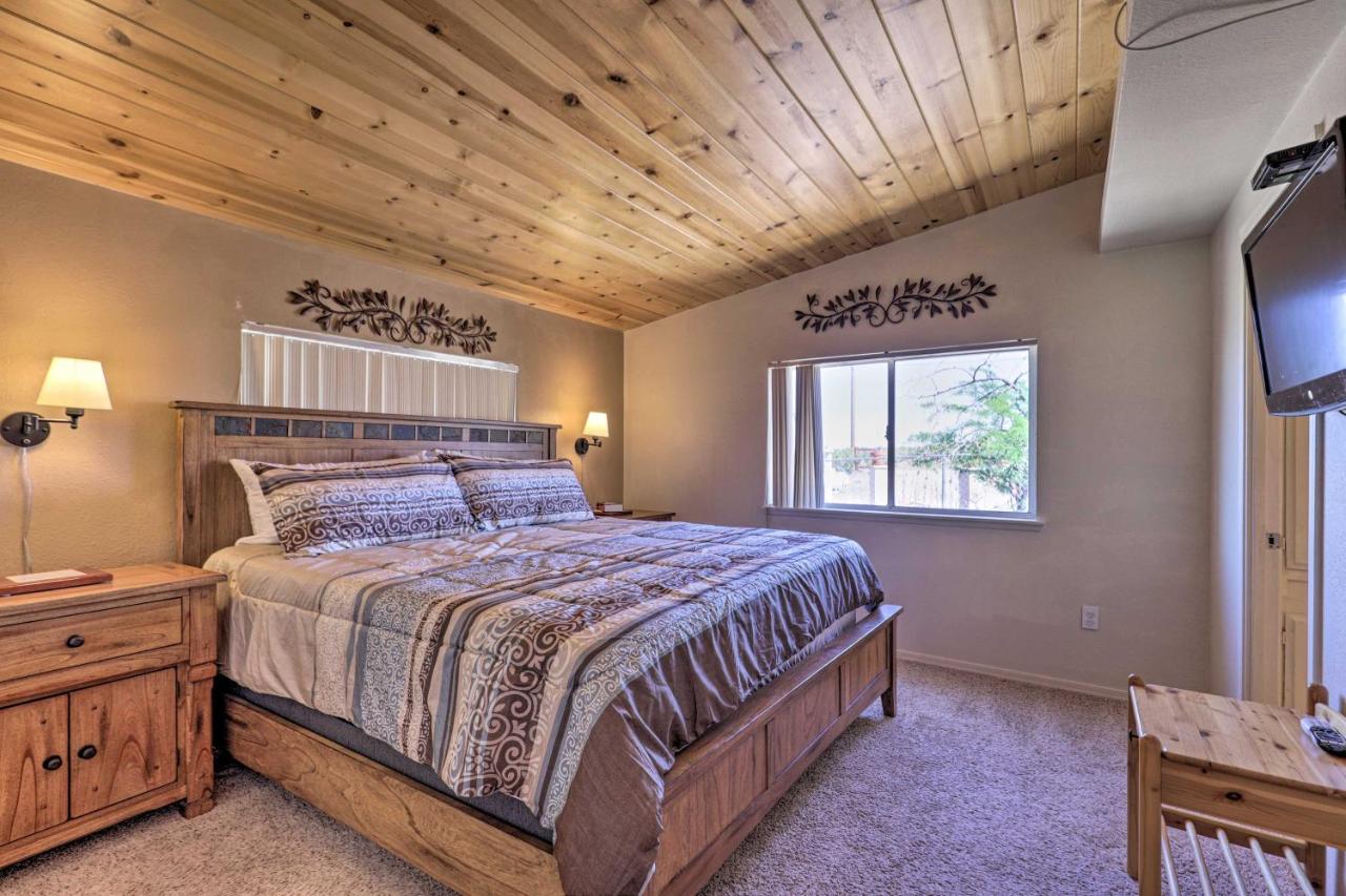 Rustic Bullhead City Retreat With Porch And Views Exterior photo